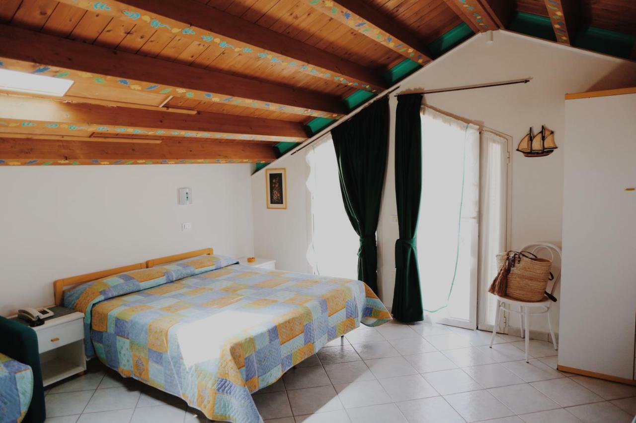 Hotel Marconi Cattolica Exterior photo